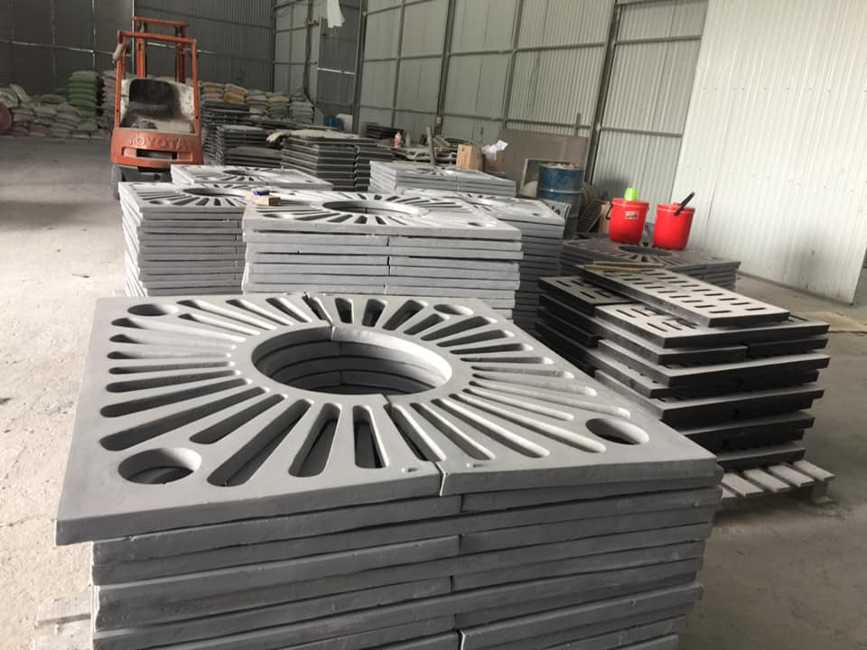 Ghi bảo vệ gốc cây bằng gang