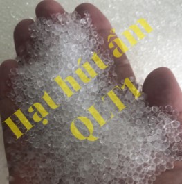 Hạt silica gel nhập khẩu, chất lượng cao - Gói Hút ẩm QLT1 - Công Ty TNHH Một Thành Viên QLT1