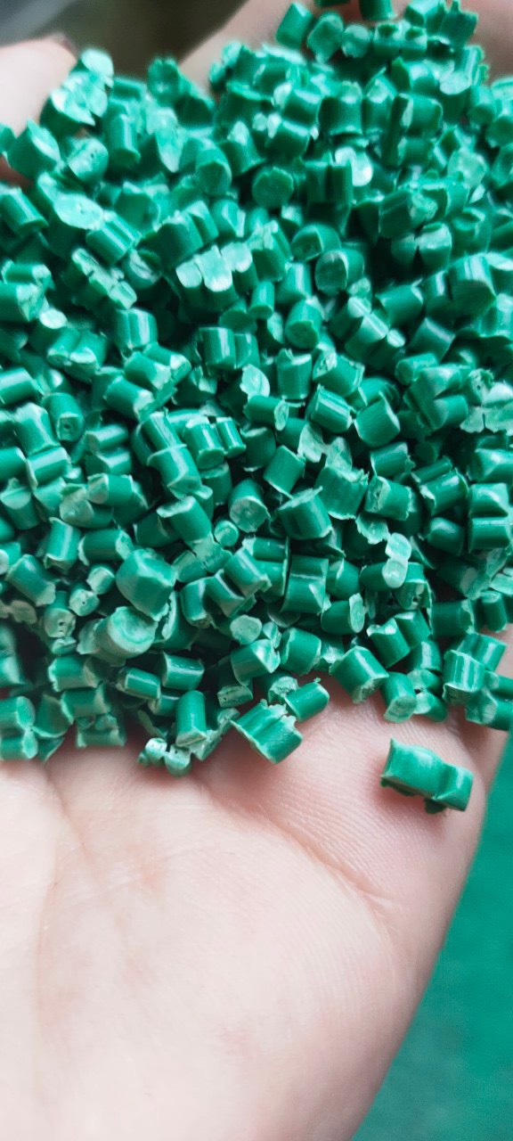 Nhựa PP hàng bơm ép phối mảnh - Hạt Nhựa Biển Bắc - Công Ty TNHH TM Và DV Biển Bắc