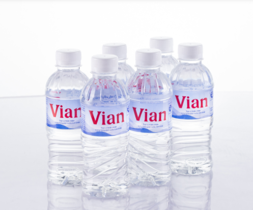 Nước uống thiên nhiên Vian chai pet 330ml