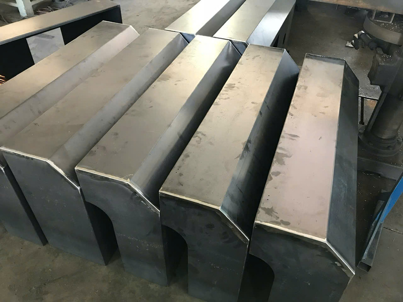 Gia công chấn uốn gấp theo yêu cầu - Dịch Vụ Gia Công Cơ Khí & Cắt Laser Thắng Lợi Việt Nhật - Công Ty TNHH Thắng Lợi Việt Nhật