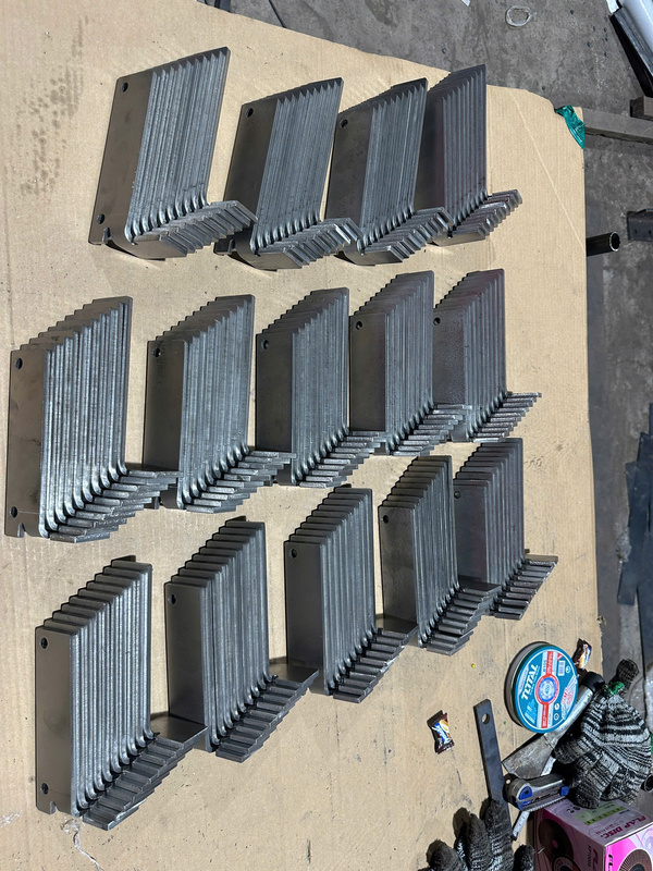 Gia công chấn uốn gấp theo yêu cầu - Dịch Vụ Gia Công Cơ Khí & Cắt Laser Thắng Lợi Việt Nhật - Công Ty TNHH Thắng Lợi Việt Nhật