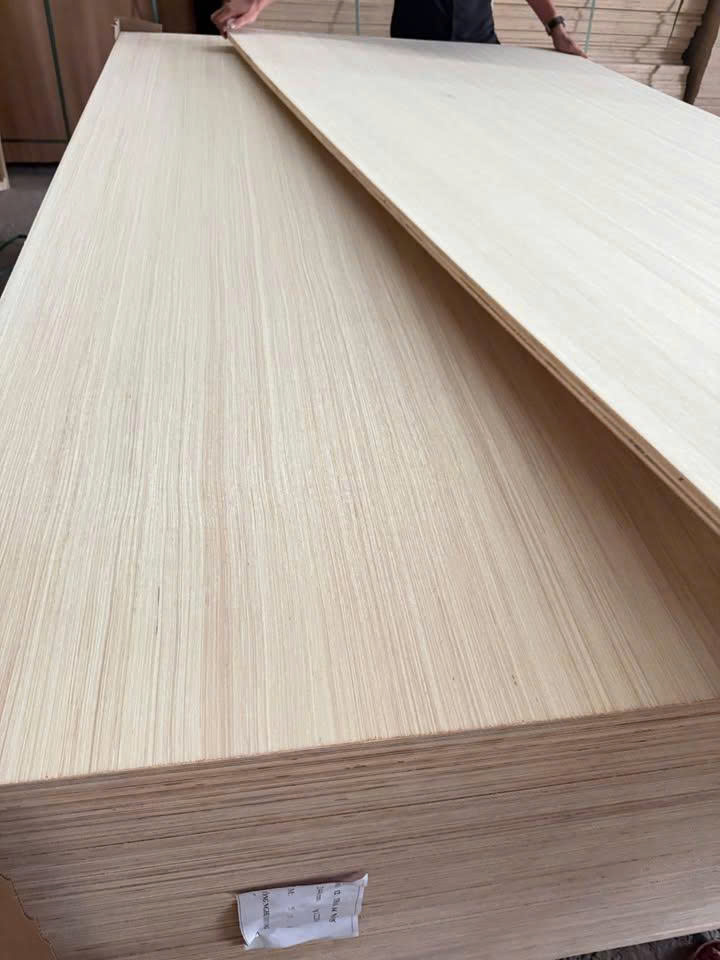 Plywood mặt kĩ thuật