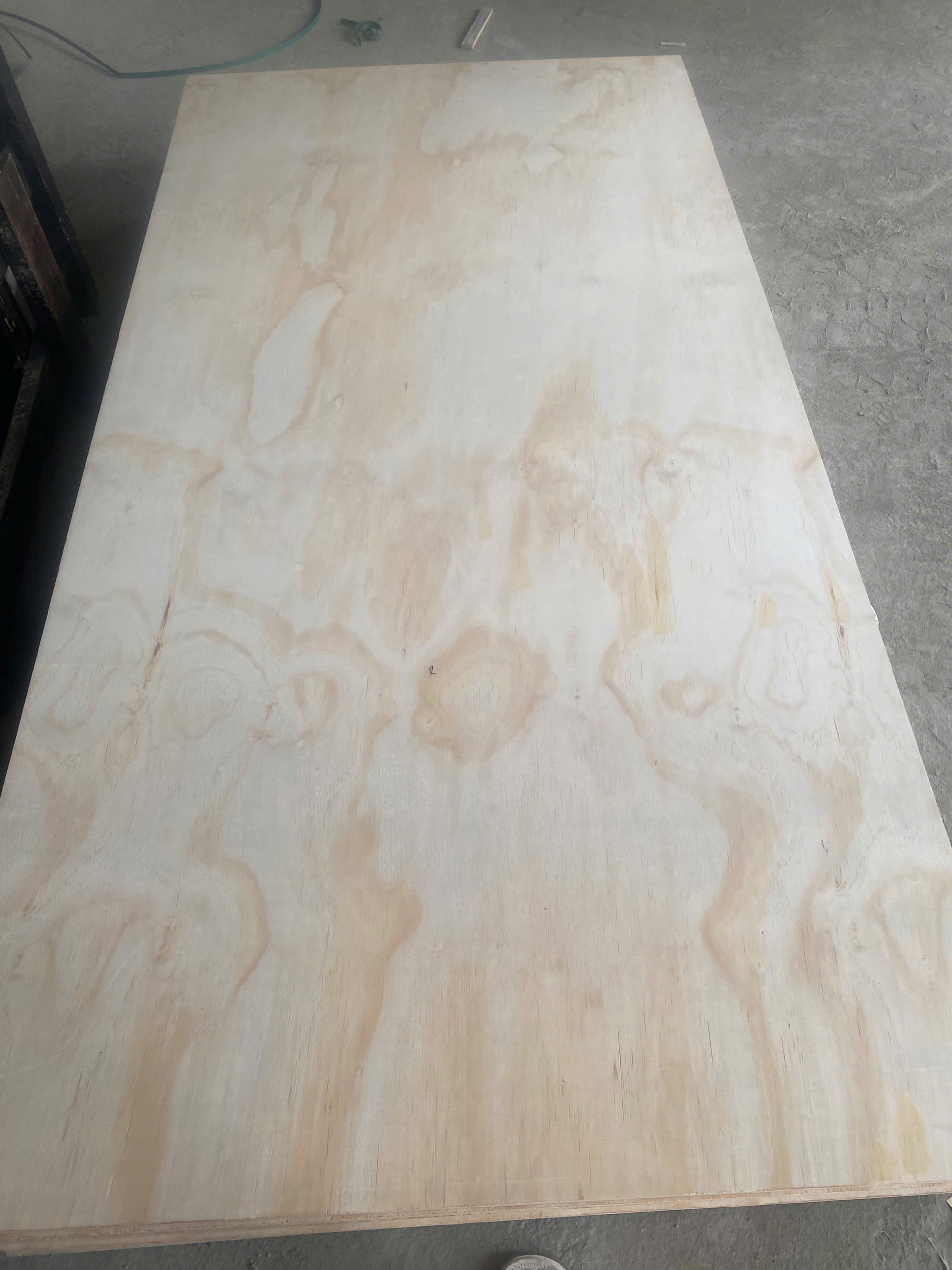 Plywood mặt thông