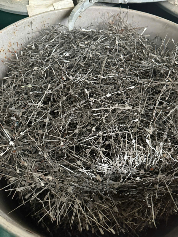 Thu mua phế liệu kim loại