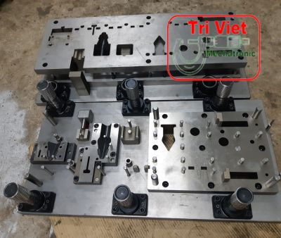 Khuôn dập liên hoàn LH002