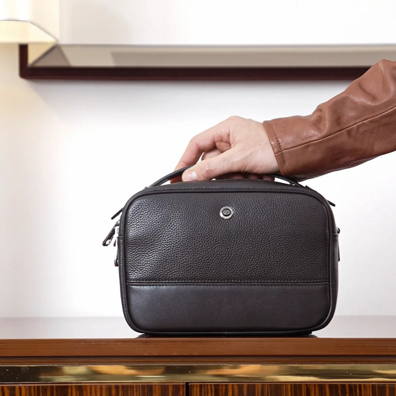Túi cầm tay nam kết hợp đeo chéo Golf - FTT Leather - Công Ty Cổ Phần KJ Việt Nam