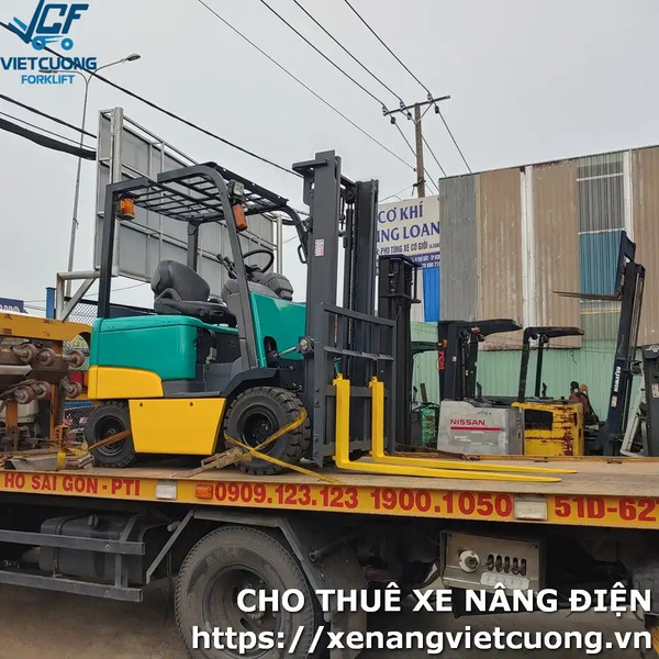 Cho thuê xe nâng Komatsu FB15-11 cao 3m