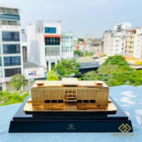 Mô hình dinh độc lập mạ vàng