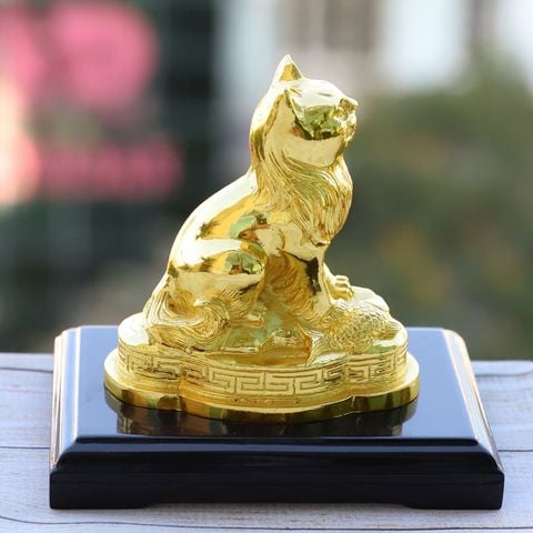 Tượng mèo vàng