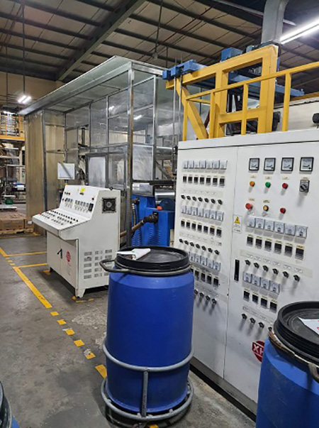 Máy sản xuất - Vật Liệu Đóng Gói TLT - Công Ty TNHH Sản Xuất Và Thương Mại TLT Việt Nam