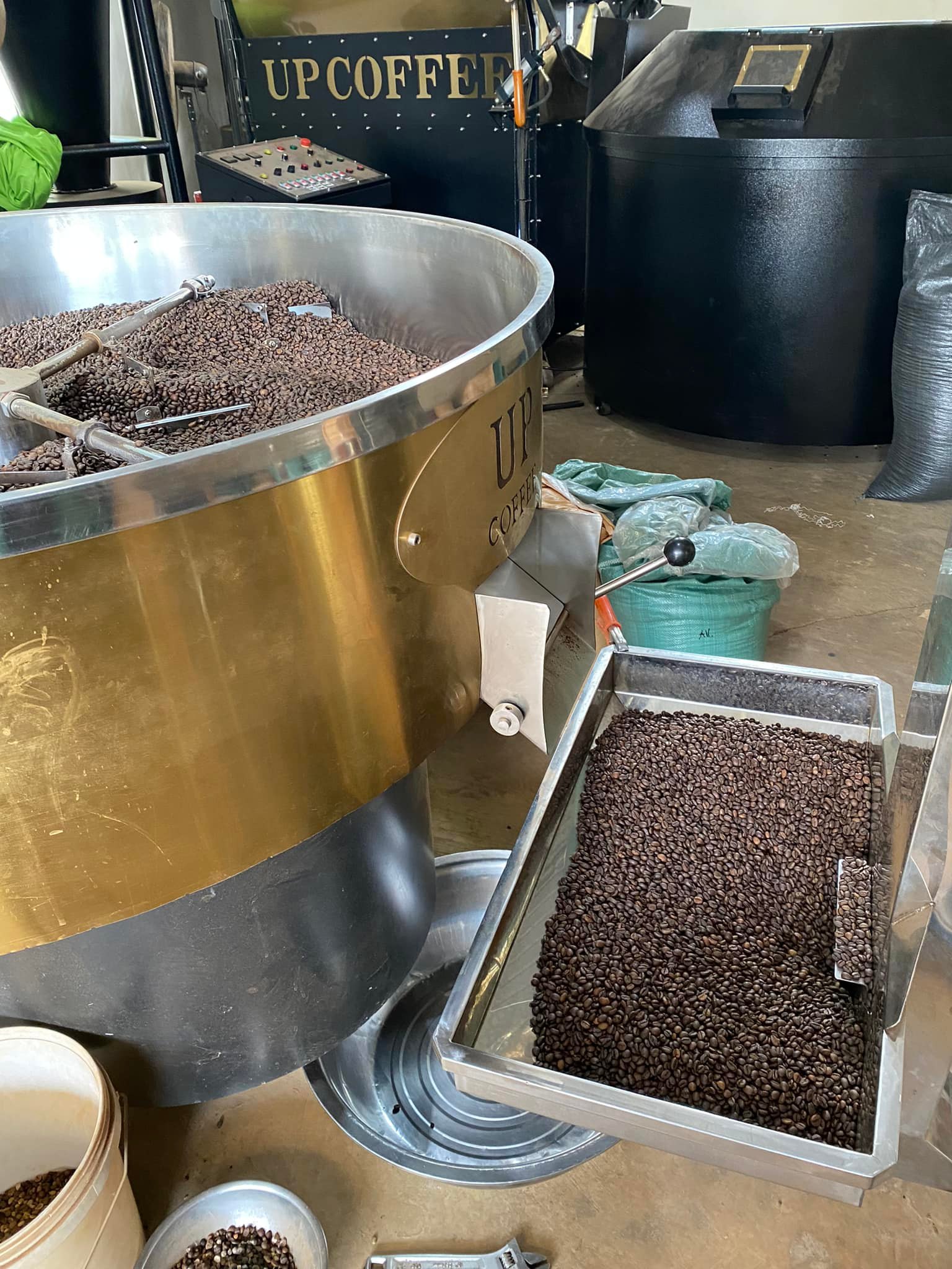 Hình ảnh nhà máy Uyên Phương