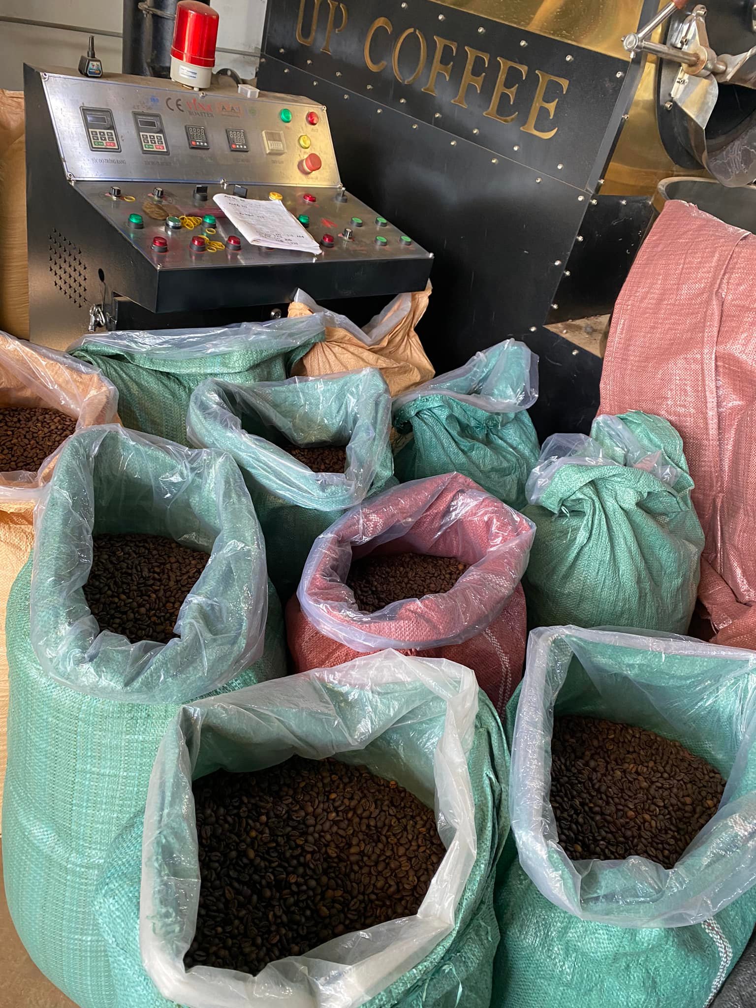 Hình ảnh nhà máy Uyên Phương