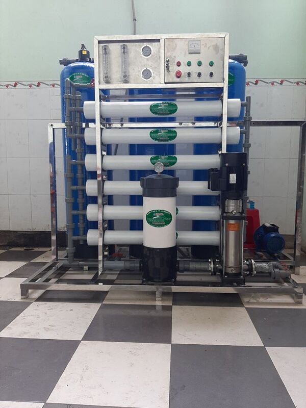 Máy lọc nước mặn thành nước ngọt 1000 lít/giờ