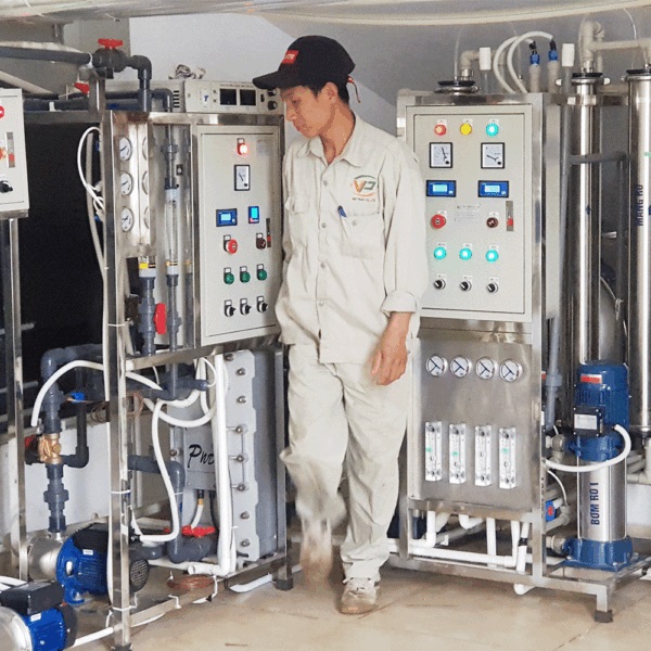 Hệ thống lọc nước EDI 500L/h - Hệ Thống Xử Lý Nước Thải Việt Phát - Công Ty TNHH Thiết Bị Máy Và Công Nghệ Môi Trường Việt Phát