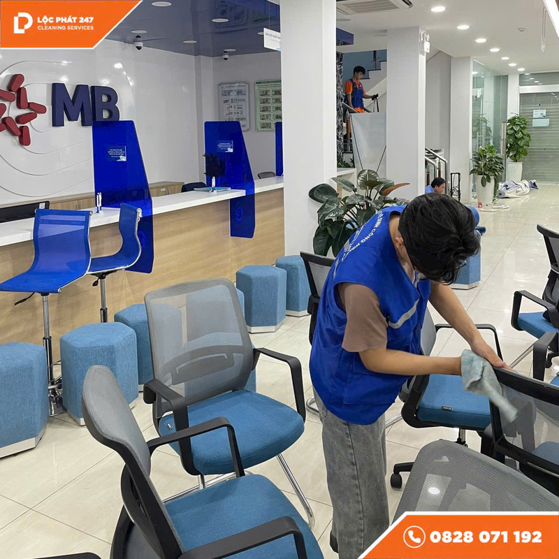 Dịch vụ vệ sinh ngân hàng - Vệ Sinh Lộc Phát 247 - Công Ty TNHH Thương Mại Dịch Vụ Lộc Phát 247
