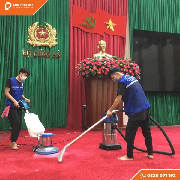 Dịch vụ vệ sinh nhà cửa, văn phòng - Vệ Sinh Lộc Phát 247 - Công Ty TNHH Thương Mại Dịch Vụ Lộc Phát 247