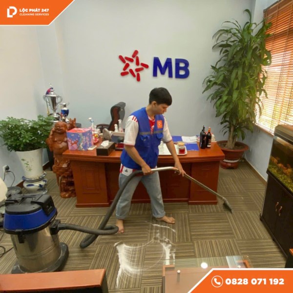 Dịch vụ vệ sinh nhà cửa, văn phòng - Vệ Sinh Lộc Phát 247 - Công Ty TNHH Thương Mại Dịch Vụ Lộc Phát 247