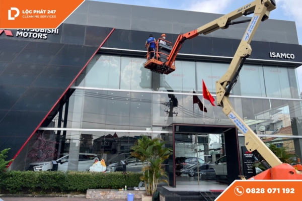 Dịch vụ vệ sinh nhà cửa, văn phòng - Vệ Sinh Lộc Phát 247 - Công Ty TNHH Thương Mại Dịch Vụ Lộc Phát 247