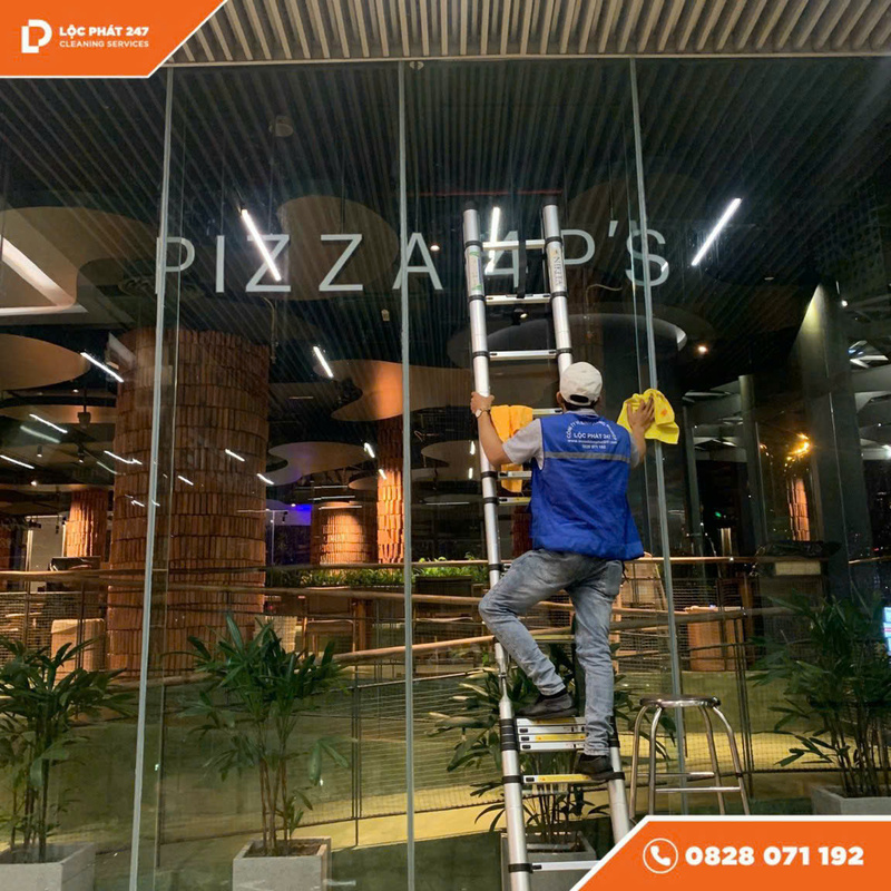 Dịch vụ vệ sinh nhà hàng - Vệ Sinh Lộc Phát 247 - Công Ty TNHH Thương Mại Dịch Vụ Lộc Phát 247