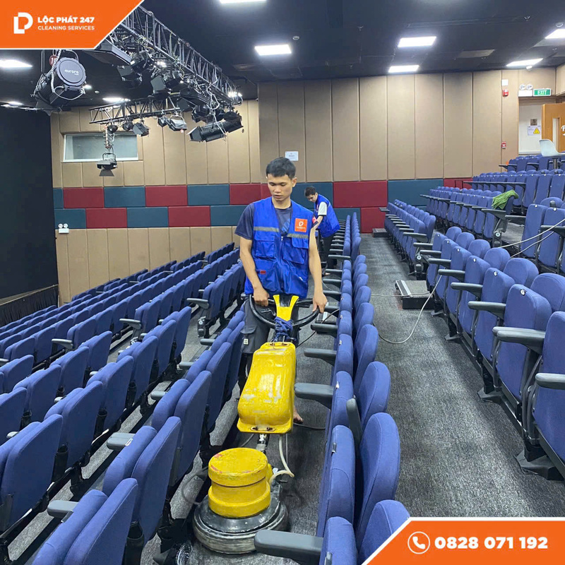 Dịch vụ vệ sinh rạp chiếu phim - Vệ Sinh Lộc Phát 247 - Công Ty TNHH Thương Mại Dịch Vụ Lộc Phát 247