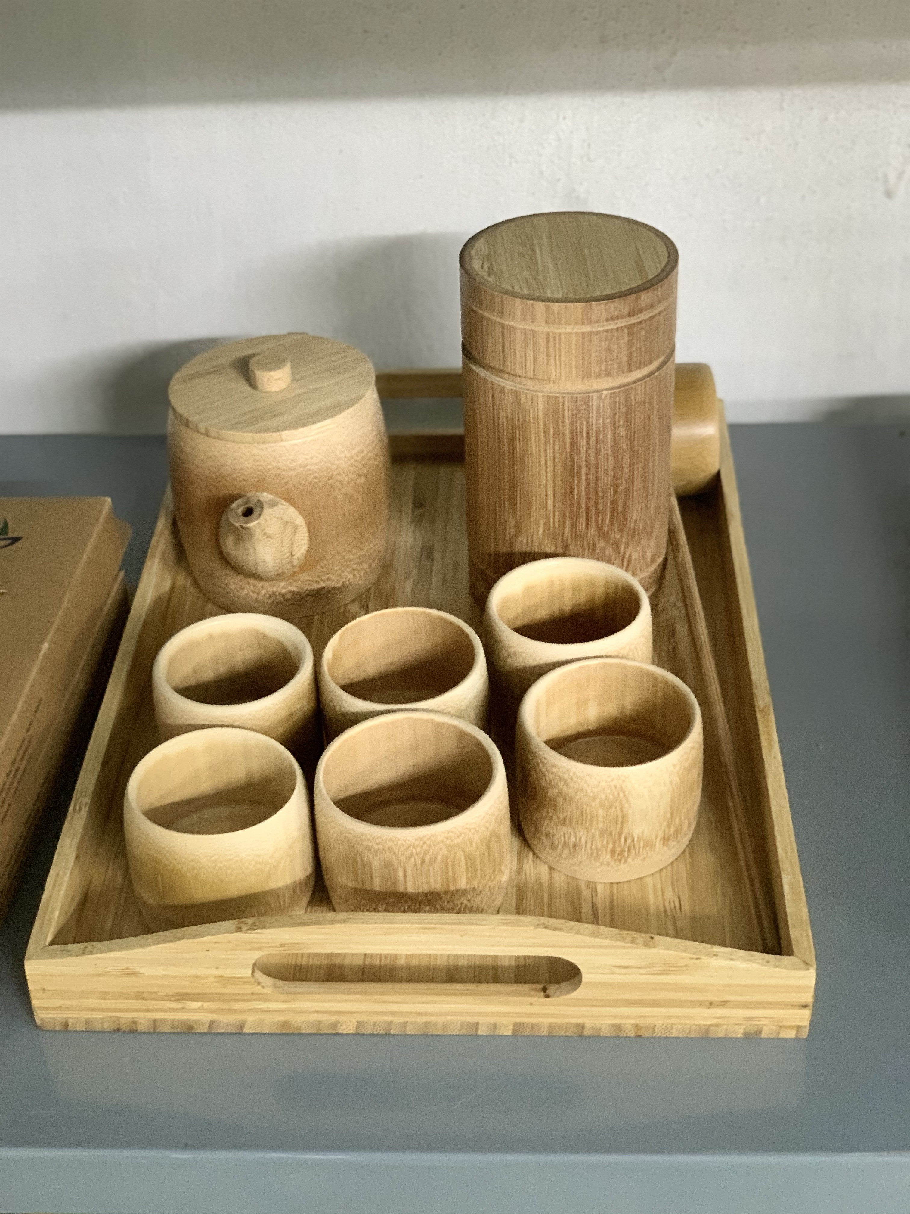 Cốc nước tre