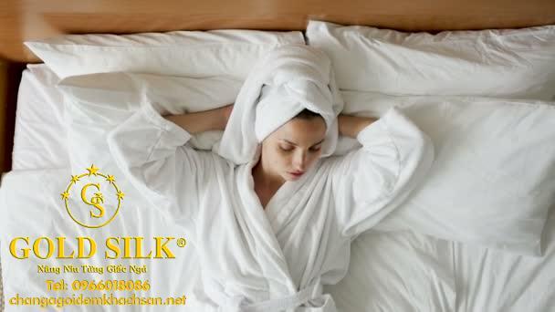 Áo choàng tắm khách sạn - Chăn Ga Gối Đệm GOLDSILK - Công Ty Cổ Phần Nội Thất Khách Sạn GOLDSILK