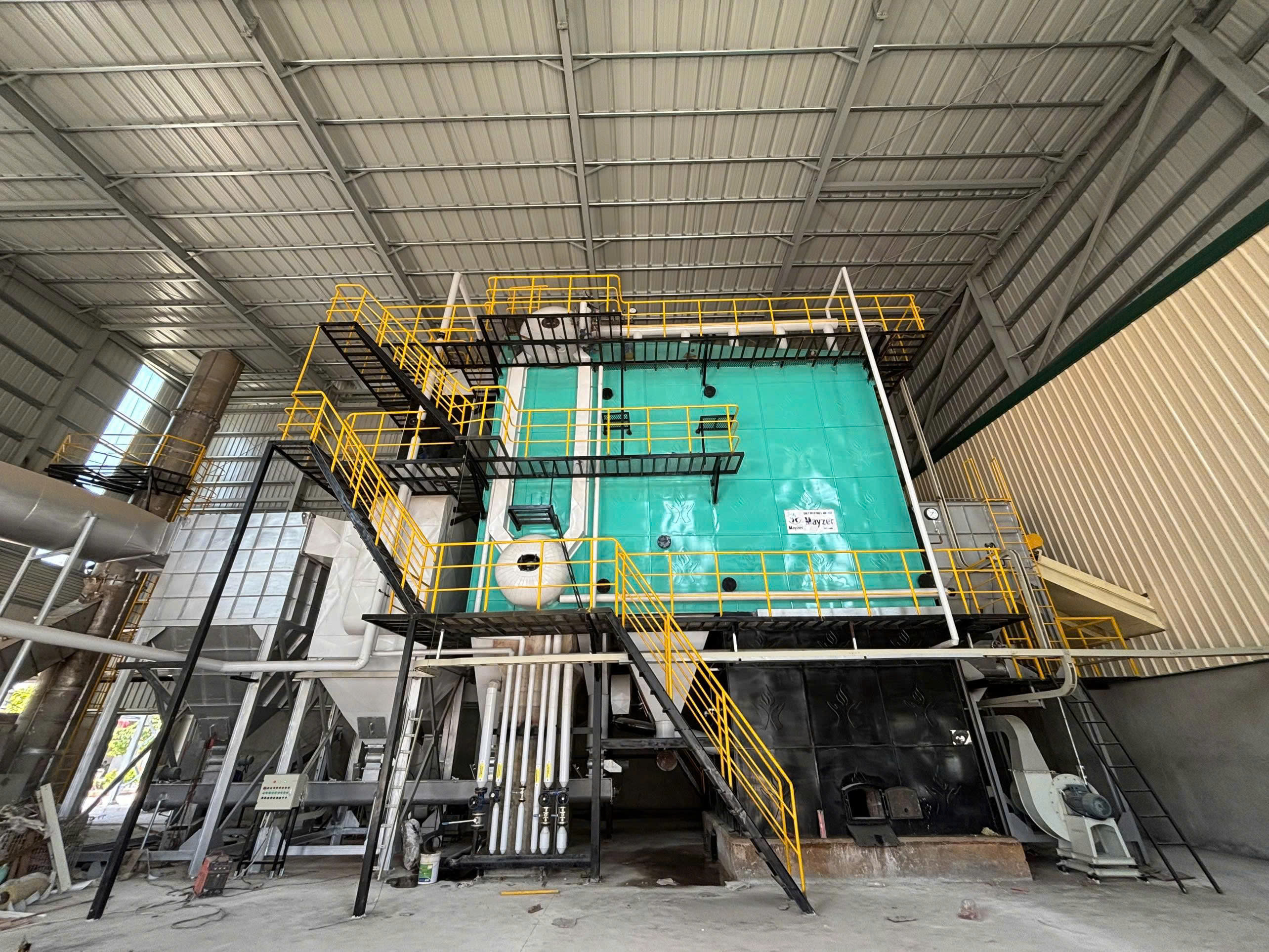 Lò hơi tầng sôi ống nước , ống lửa 1 balong tuần hoàn tự nhiên - Lò Hơi Mayzer - Công Ty TNHH Kỹ Thuật Và Năng Lượng Mayzer Việt Nam
