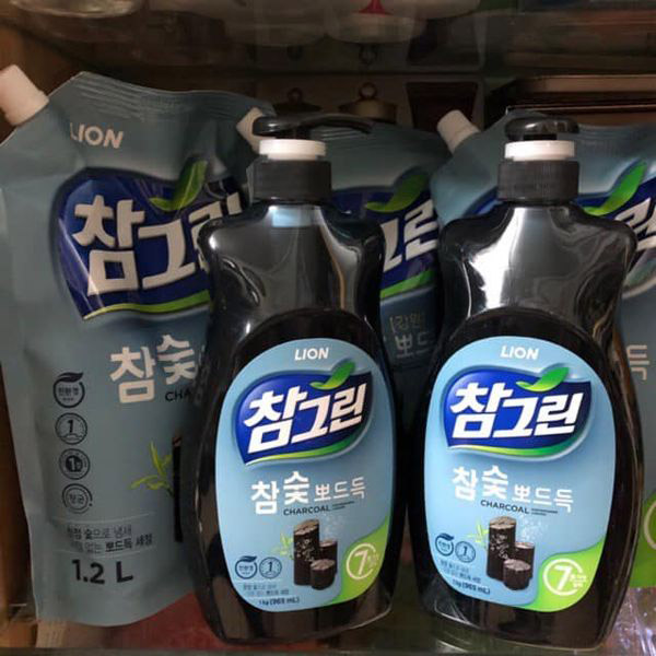 Nước rửa chén tinh chất than hoạt tính - Siêu Thị Hàn Quốc - Công Ty TNHH Thực Phẩm Sạch Việt Hàn