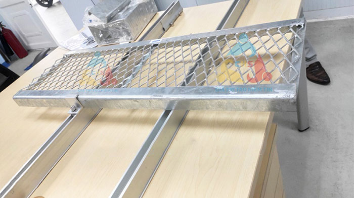 Sàn thao tác Solar dạng lưới