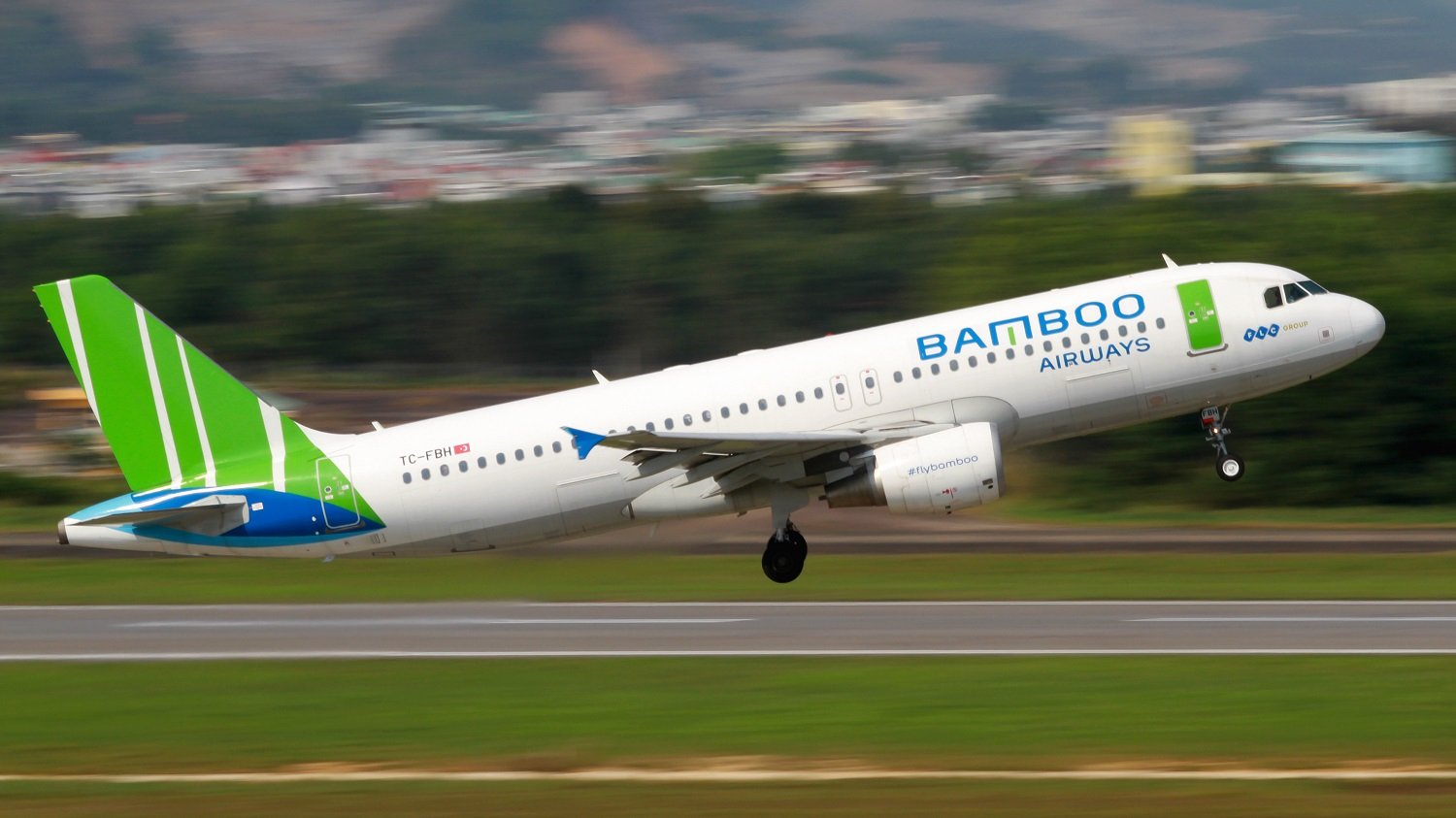Máy bay hãng Bamboo Airway
