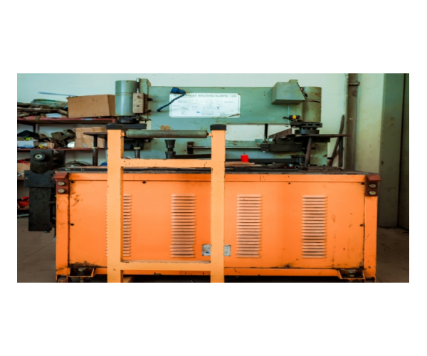 Máy gia công thanh cái