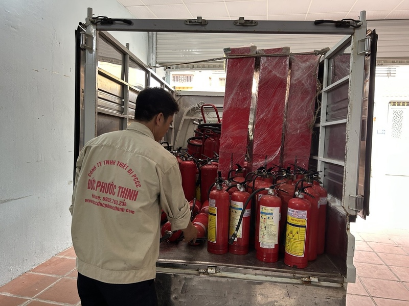 Bình chữa cháy - PCCC Đức Phước Thịnh - Công Ty TNHH Thiết Bị Phòng Cháy Chữa Cháy Đức Phước Thịnh
