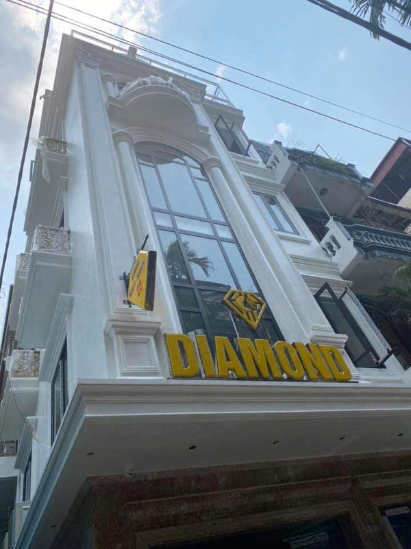 Thi công biển chữ hút nổi - Thi Công Quảng Cáo Tinh Hoa Việt - Công Ty TNHH Thương Mại Và Thi Công Quảng Cáo Tinh Hoa Việt