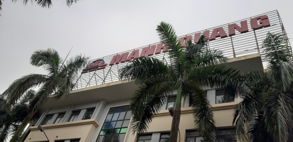 Thi công biển chữ nóc tòa nhà - Thi Công Quảng Cáo Tinh Hoa Việt - Công Ty TNHH Thương Mại Và Thi Công Quảng Cáo Tinh Hoa Việt