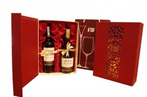 Hộp quà tặng - Bao Bì PKG Việt Nam - Công Ty TNHH Xuất Nhập Khẩu PKG Việt Nam