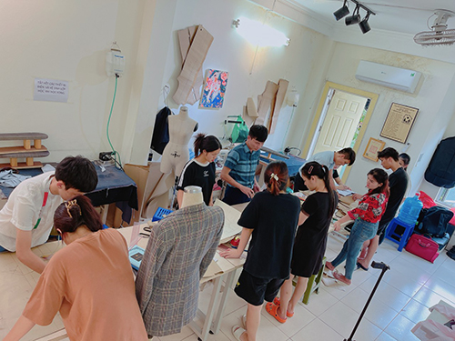 Đào tạo cắt may, thiết kế
