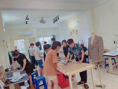 Đào tạo cắt may, thiết kế