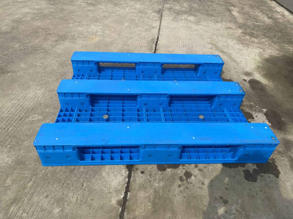 Pallet nhựa - Công Ty TNHH Sản Xuất Thương Mại Xây Dựng TVV