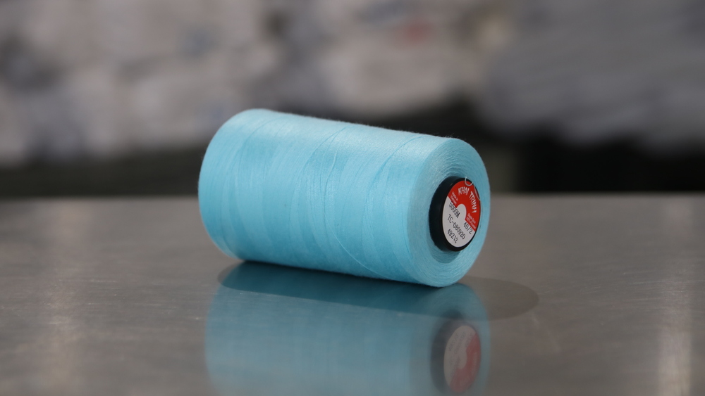 Chỉ may polyester