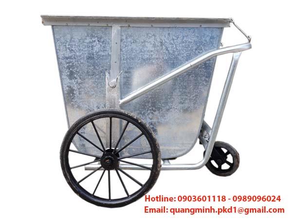 Xe gom rác 500L ống kẽm - Môi Trường Quang Minh - Công Ty TNHH Công Nghiệp Môi Trường Quang Minh