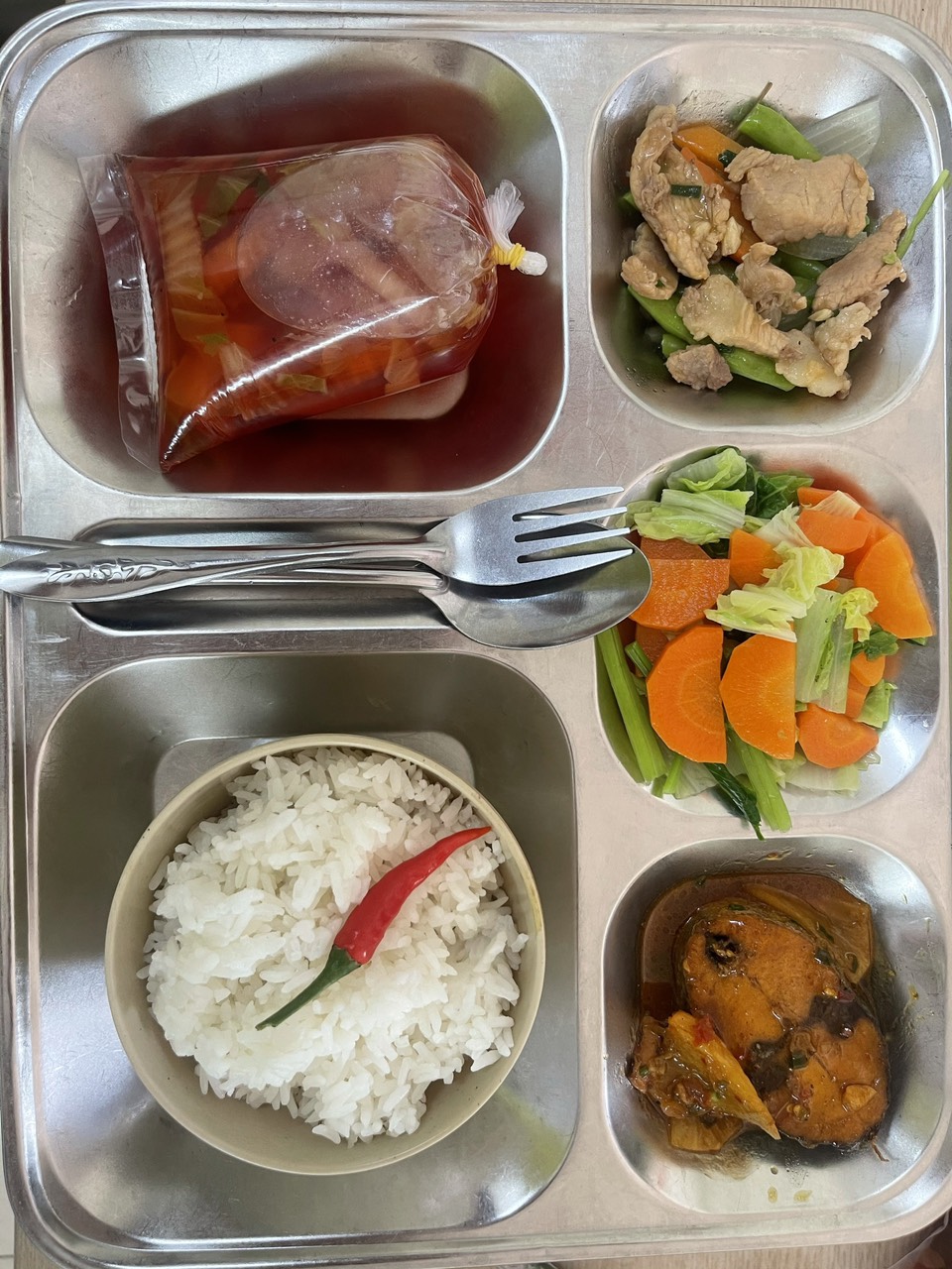 Suất ăn công nghiệp - Suất Ăn Công Nghiệp An Lạc Phát (Bến Lức - Long An) - Công Ty TNHH Suất ăn Công Nghiệp An Lạc Phát