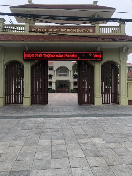Thiết kế thi công bảng hiệu trường học