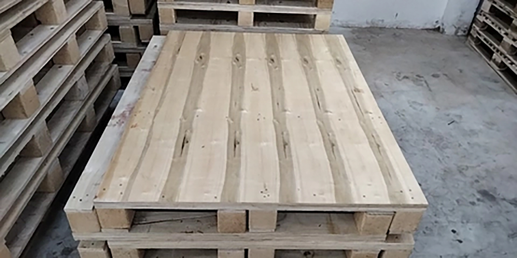 Pallet gỗ ván ép