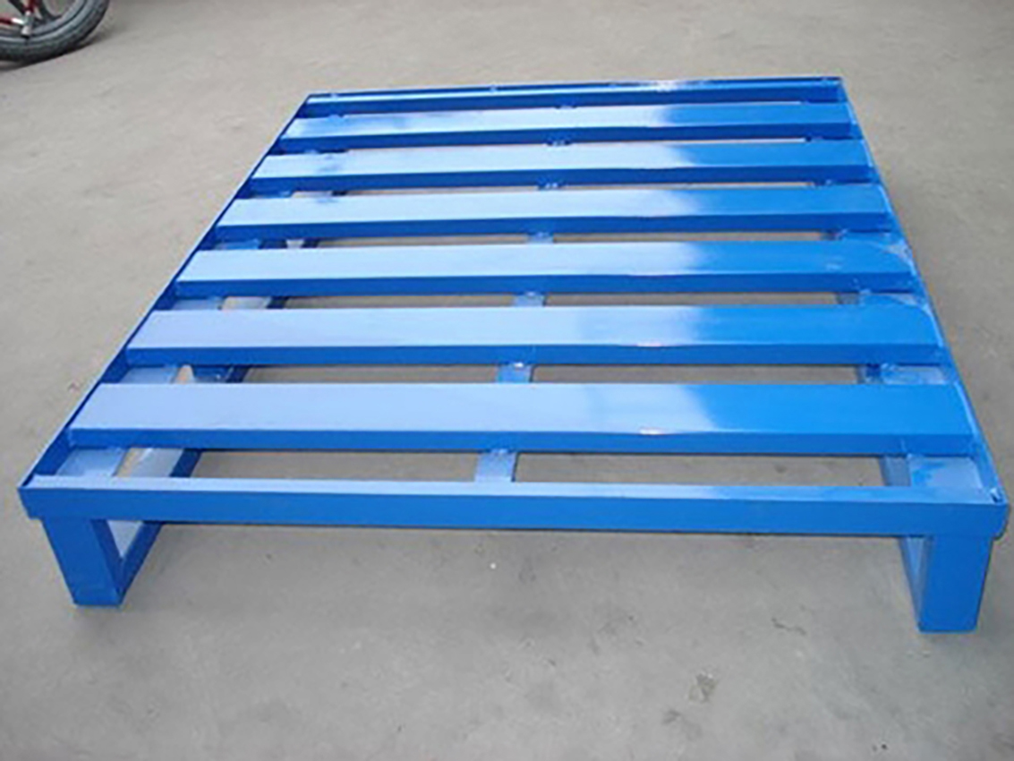 Pallet sắt