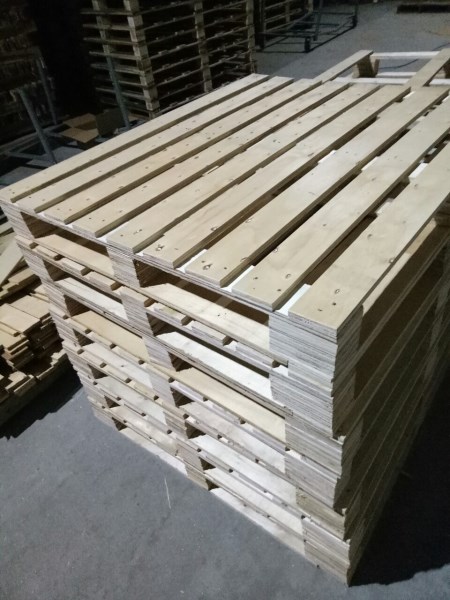 Pallet gỗ - Pallet Gỗ Minh Công - Công Ty TNHH Sản Xuất Và Kinh Doanh Thương Mại Minh Công