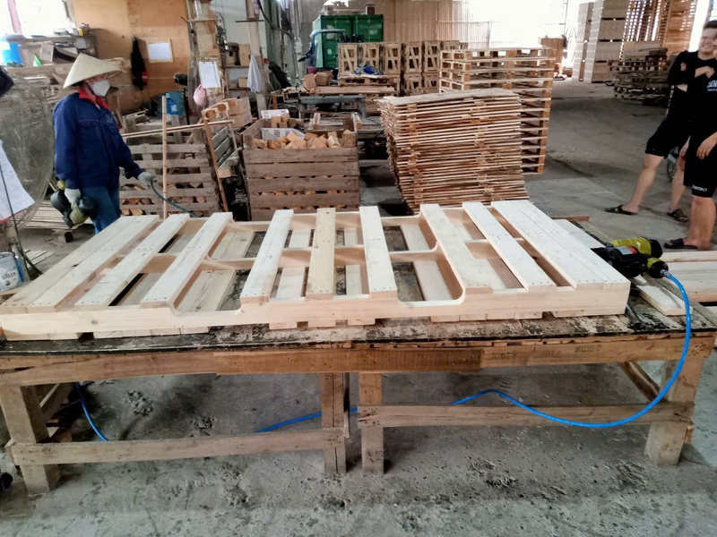 Pallet gỗ
