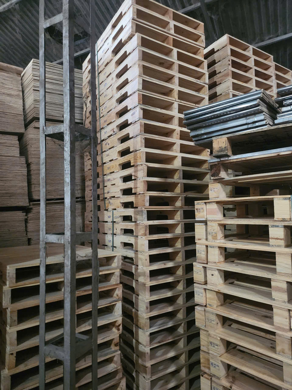 Pallet gỗ