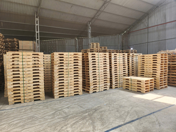 Pallet gỗ - Pallet Gỗ Minh Công - Công Ty TNHH Sản Xuất Và Kinh Doanh Thương Mại Minh Công