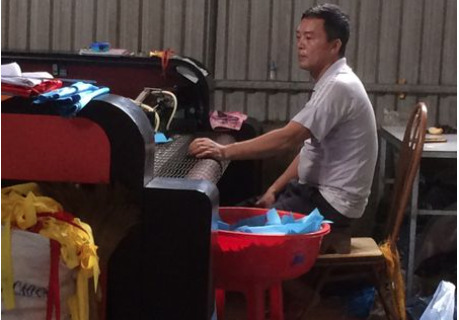 Hình ảnh nhà xưởng may cờ Trung Anh